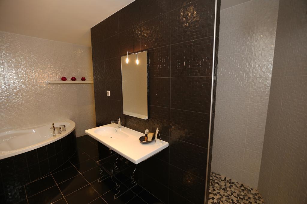 Les Criquets Hotel & Spa บลองก์ฟอร์ ภายนอก รูปภาพ