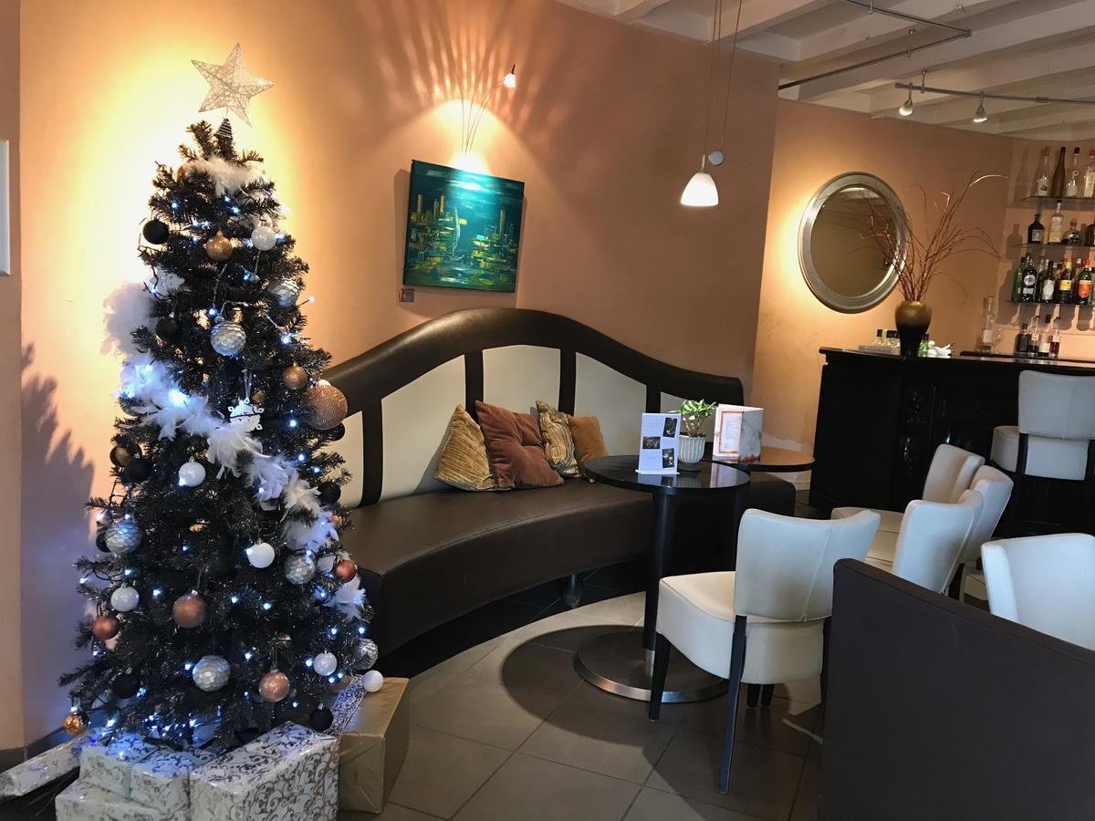 Les Criquets Hotel & Spa บลองก์ฟอร์ ภายนอก รูปภาพ